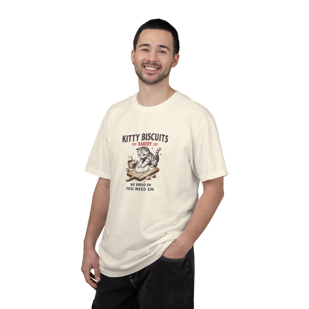 Kitty Biscuits Bakery T‑Shirt — Vintage Cat Baking Graphic Tee