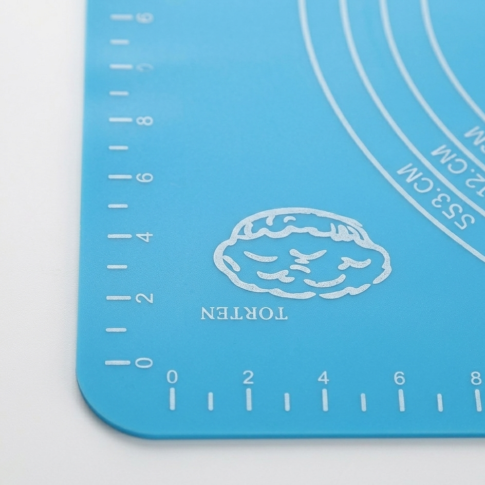 Silicone Baking & Kneading Mat – Non-Slip Dough Guide with Marks