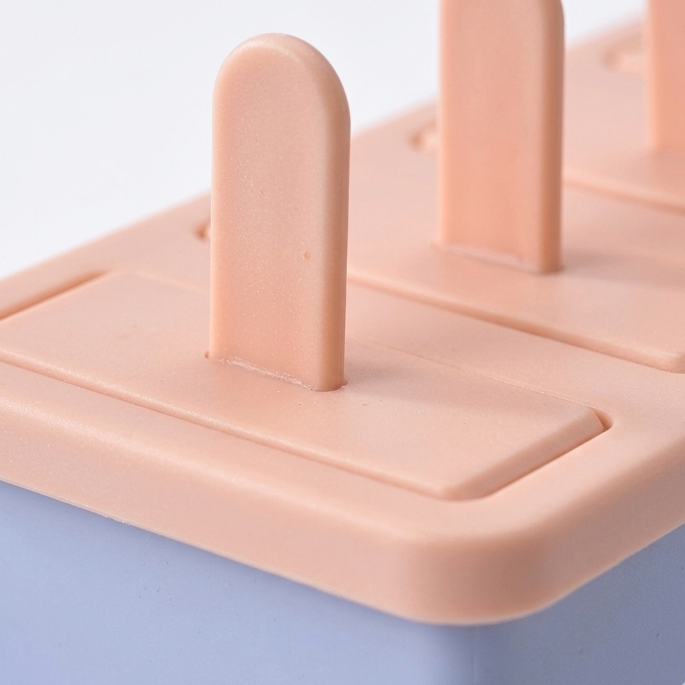 Silicone Popsicle Mold for Easy Homemade Treats with Lid Design